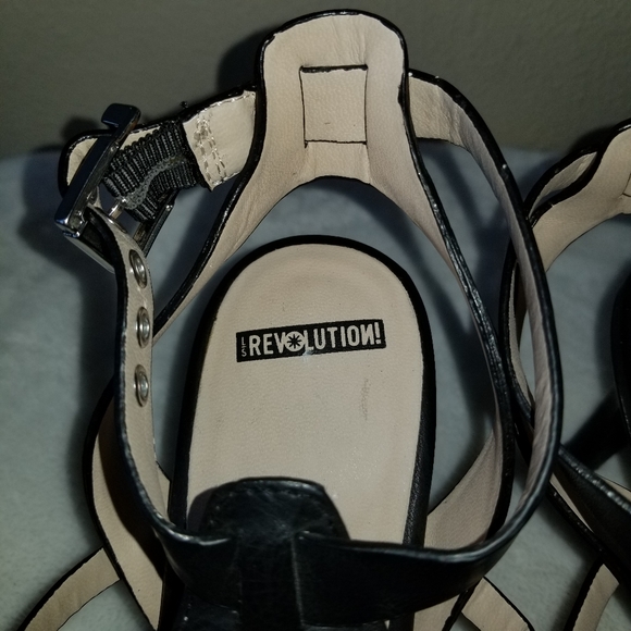 Revolution Heels - Picture 7 of 9